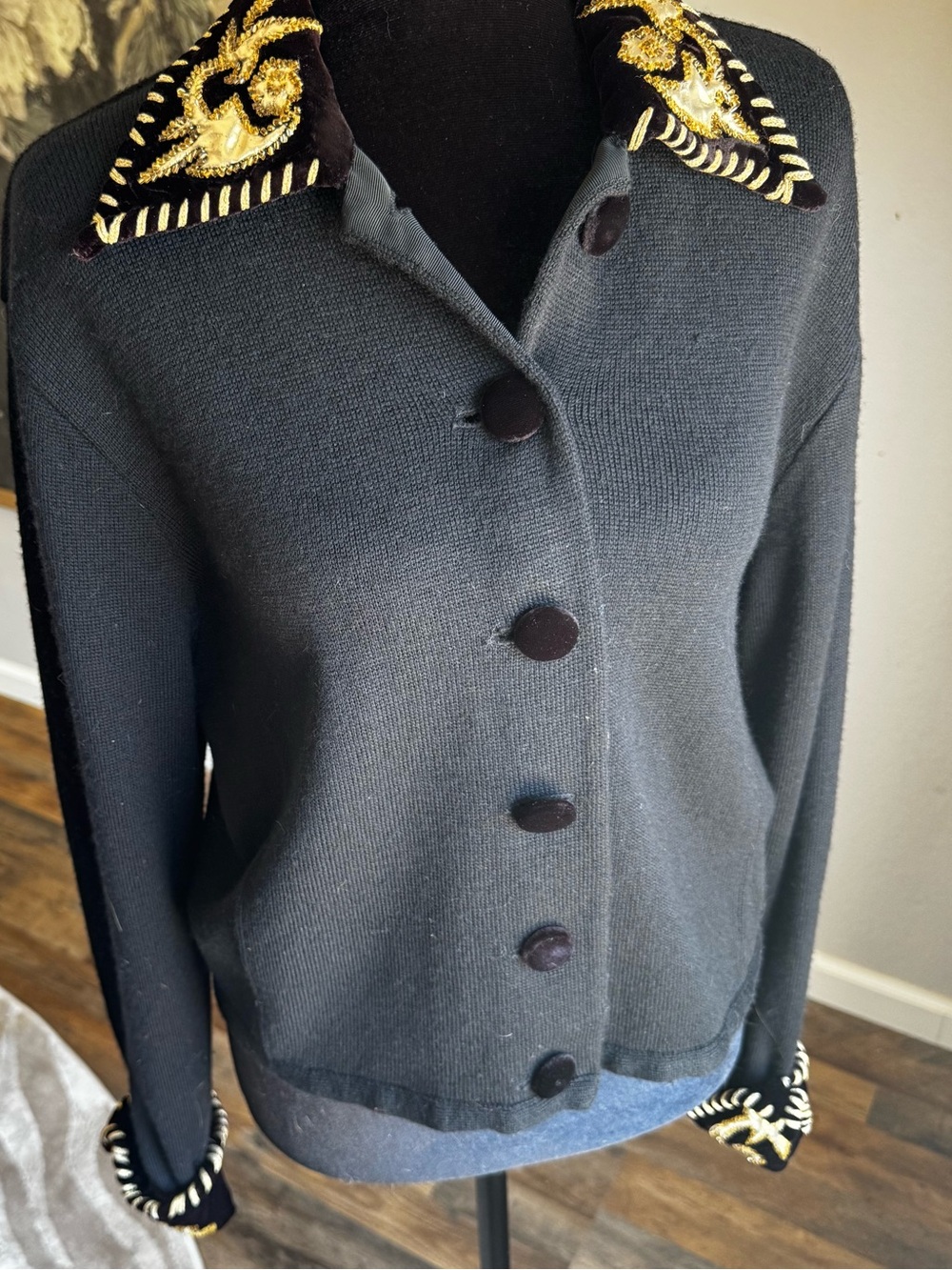 Vintage Classiques Entier Black Sweater with Gold Embroidered Velvet Collar